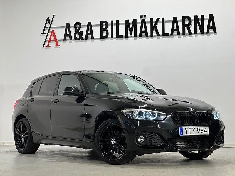 Svart Begagnad 2018 BMW 120 M Sport Halvkombi | 239 900 kr (Lite dyr) - Bild 1/4