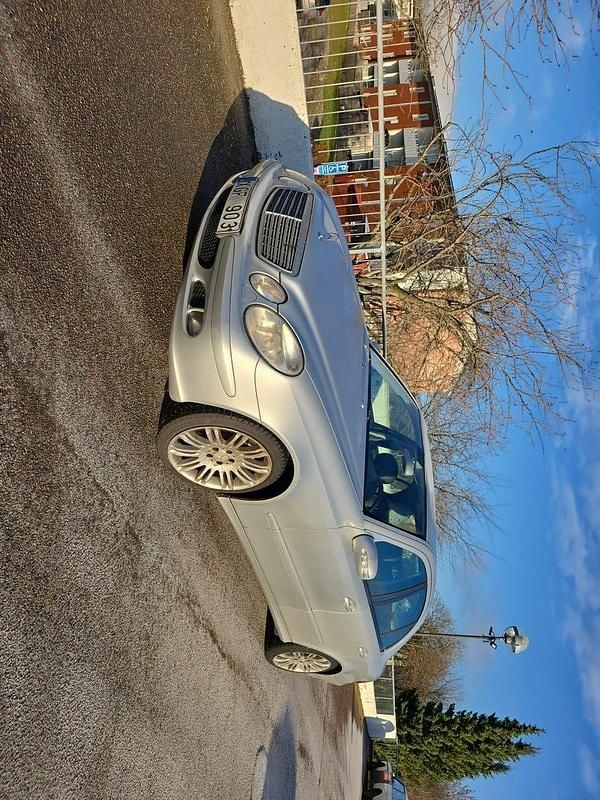 Begagnad 2006 Mercedes E200 Sedan | 59 900 kr (Marknadspris) - Bild 1/4