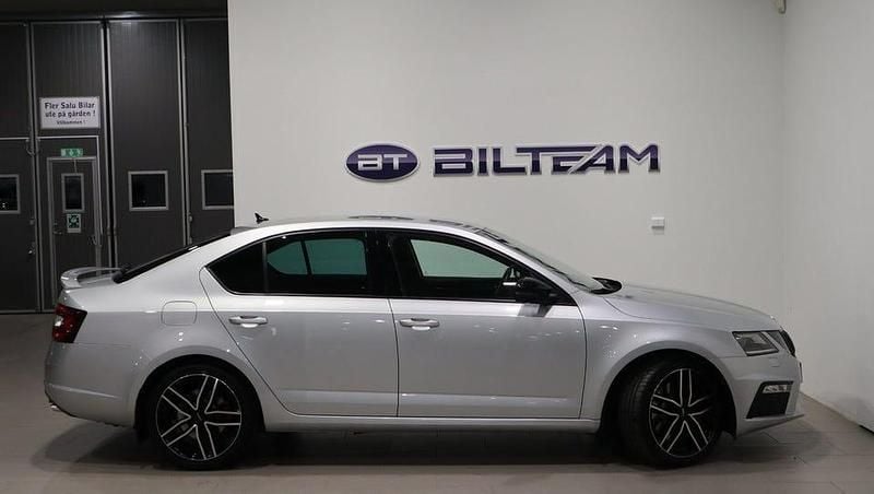 Begagnad Skoda Octavia RS 245 HK (180 kW) 2019 Silver Halvkombi