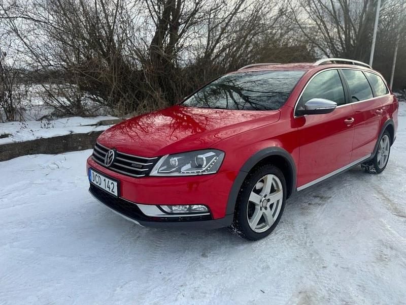 Begagnad VW Passat Alltrack 177 HK (130 kW) 2014 Röd Kombi