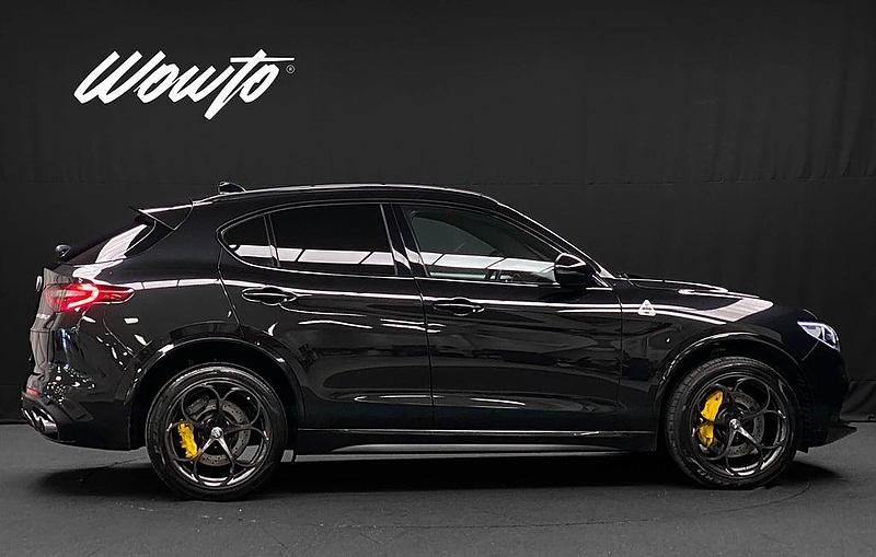 Begagnad Alfa Romeo Stelvio Quadrifoglio 510 HK (375 kW) 2019 Svart SUV
