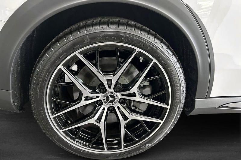 Begagnad Mercedes E300 Avantgarde 197 HK (144 kW) 2025 Vit Halvkombi