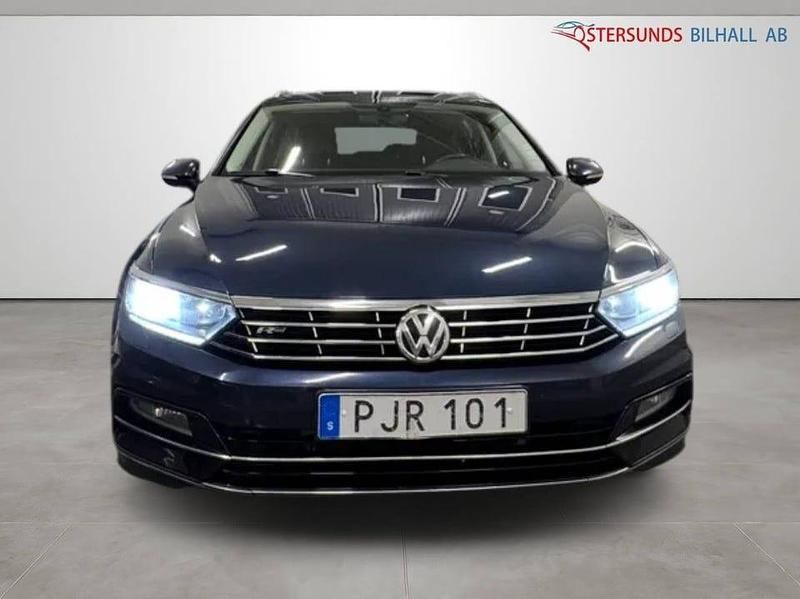 Begagnad VW Passat GT 190 HK (139 kW) 2017 Blå Kombi