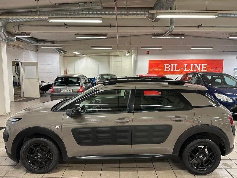 Begagnad Citroën C4 Cactus PureTech 82 HK (60 kW) 2015 Brun Halvkombi