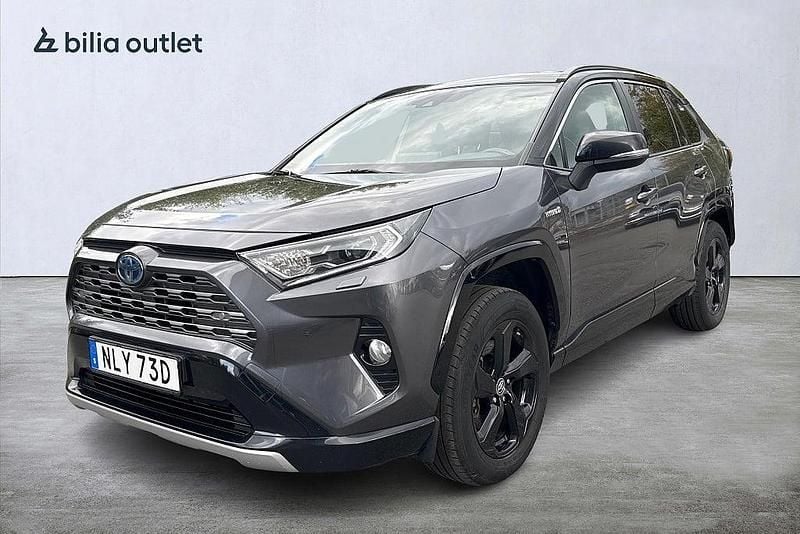 Grå Begagnad 2019 Toyota RAV4 Hybrid Style SUV | 274 900 kr (Bra pris) - Bild 1/3