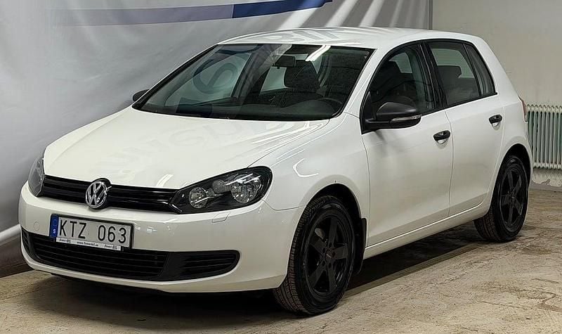 Begagnad VW Golf VI 105 HK (77 kW) 2010 Vit Halvkombi