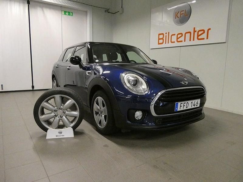 Blå Begagnad 2016 Mini Cooper Clubman Kombi | 159 800 kr (Marknadspris) - Bild 1/3