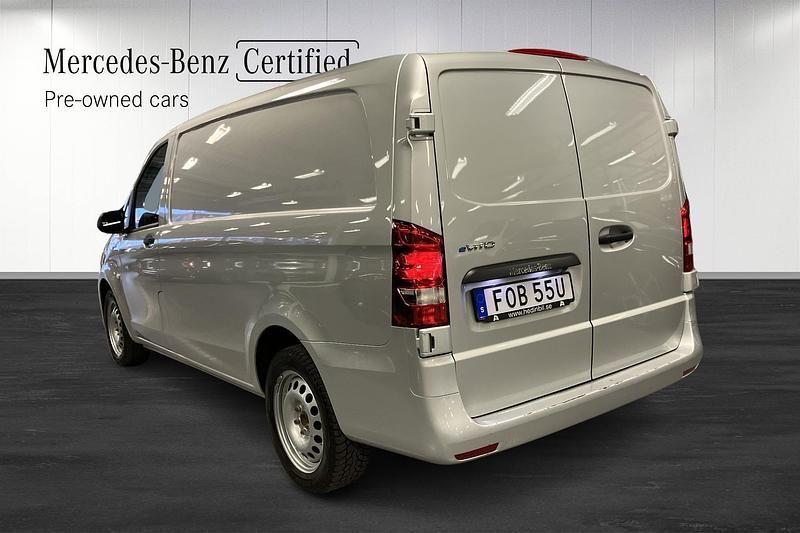Begagnad Mercedes e-Vito 11 kW (15 HK) 2022 Minibuss