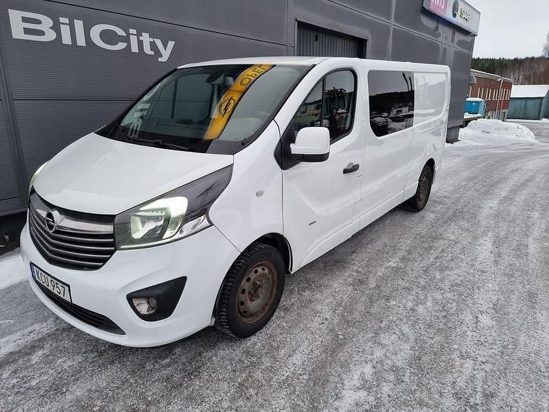 Begagnad Opel Vivaro 147 HK (108 kW) 2017 Vit Minibuss