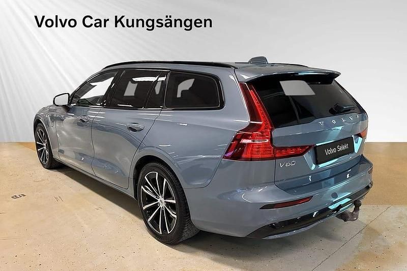 Begagnad Volvo V60 Plus 462 HK (339 kW) 2023 Grå Kombi