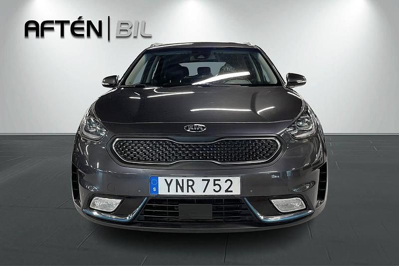 Begagnad Kia Niro Advance 141 HK (103 kW) 2018 Grå SUV