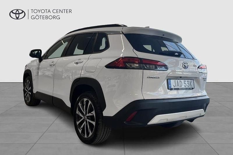 Begagnad Toyota Corolla Cross Executive 200 HK (147 kW) 2022 Vit SUV