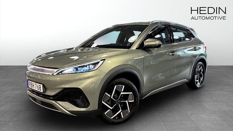 Grön (green) Begagnad 2023 BYD Atto 3 Comfort SUV | 299 900 kr (Marknadspris) - Bild 1/4