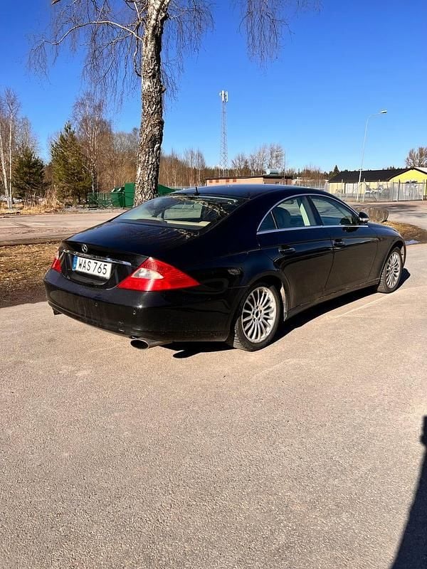 Begagnad Mercedes CLS320 290 HK (213 kW) 2006