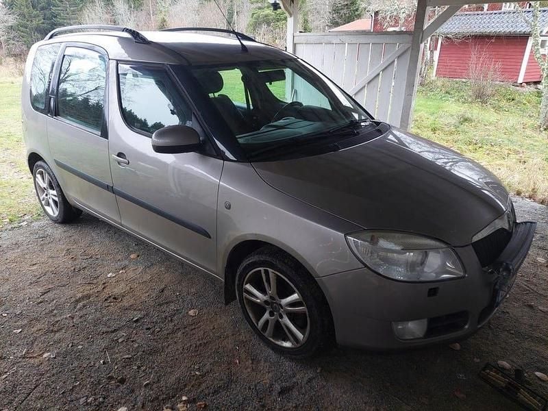 Begagnad 2007 Skoda Roomster Minibuss | 20 000 kr - Bild 1/4