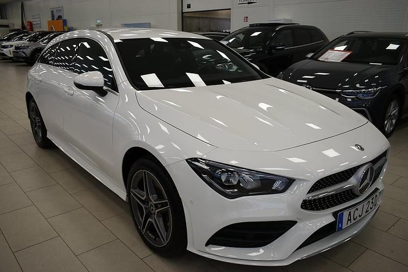 Begagnad Mercedes CLA250e Shooting Brake 160 HK (117 kW) 2021 Vit Kombi