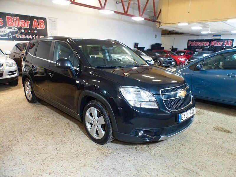 Svart Begagnad 2012 Chevrolet Orlando Minibuss | 85 900 kr (Dyr) - Bild 1/4
