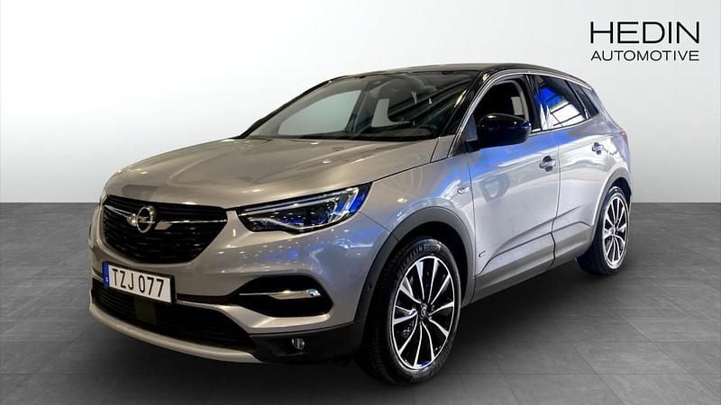 Grå (silver) Begagnad 2021 Opel Grandland X SUV | 279 900 kr (Marknadspris) - Bild 1/4
