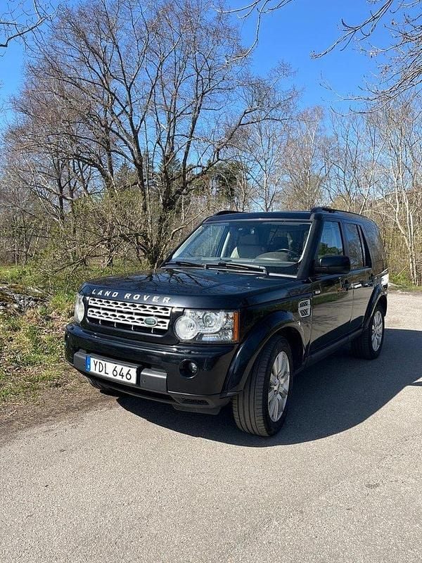 Svart Begagnad 2012 Land Rover Discovery 4 HSE SUV | 205 000 kr (Marknadspris) - Bild 1/4