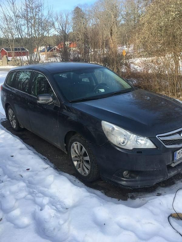 Begagnad Subaru Legacy 167 HK (122 kW) 2011 Kombi