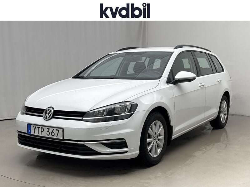Vit Begagnad 2019 VW Golf VII | 129 800 kr (Bra pris) - Bild 1/3