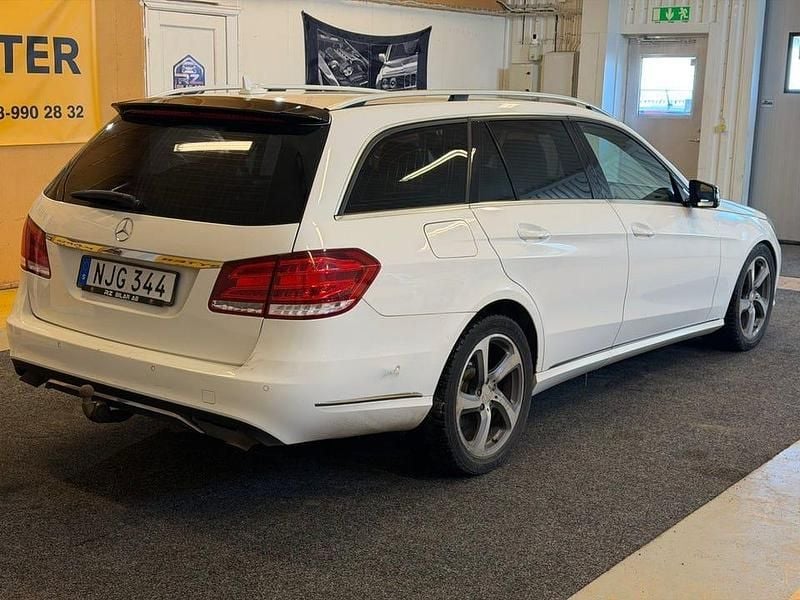 Begagnad Mercedes E220 170 HK (125 kW) 2013 Vit Kombi