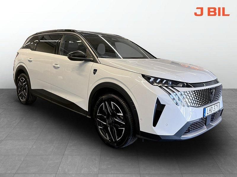 Vit Begagnad 2024 Peugeot 5008 Ultimate Minibuss | 429 900 kr - Bild 1/4