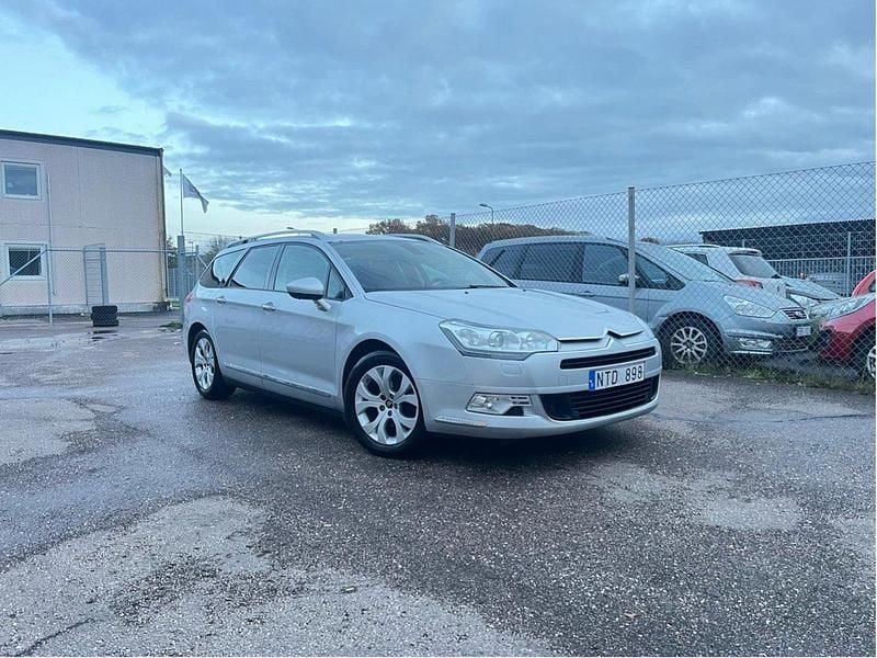 Silver Begagnad 2010 Citroën C5 Kombi | 39 900 kr (Bra pris) - Bild 1/4