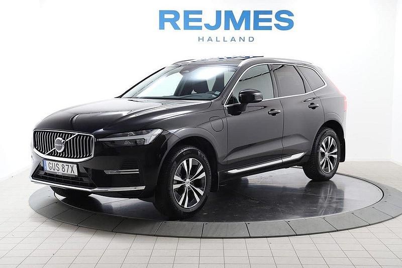 Svart Begagnad 2022 Volvo XC60 Core SUV | 439 500 kr (Superpris) - Bild 1/4