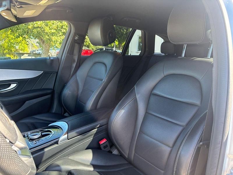 Begagnad Mercedes C220 AMG line 195 HK (143 kW) 2018 Silver Kombi