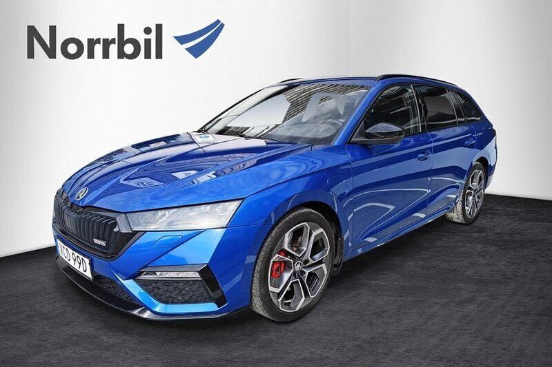 Blå Begagnad 2021 Skoda Octavia RS Kombi | 317 900 kr (Dyr) - Bild 1/4
