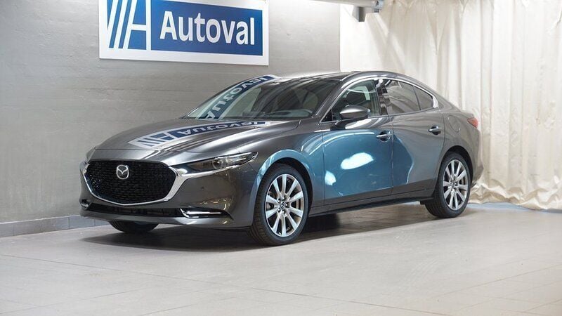 Grå Ny 2024 Mazda 3 Comfort Sedan | 367 700 kr - Bild 1/4