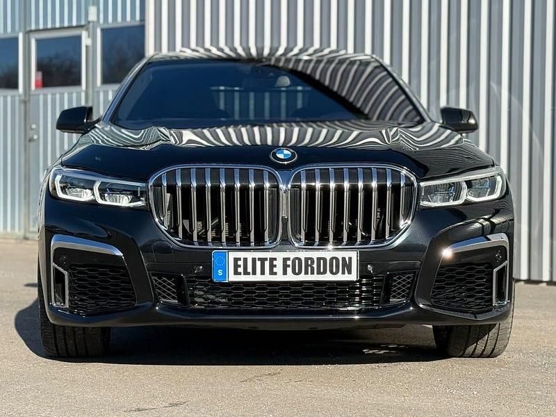 Begagnad BMW 730L 245 HK (180 kW) 2013 Svart Sedan