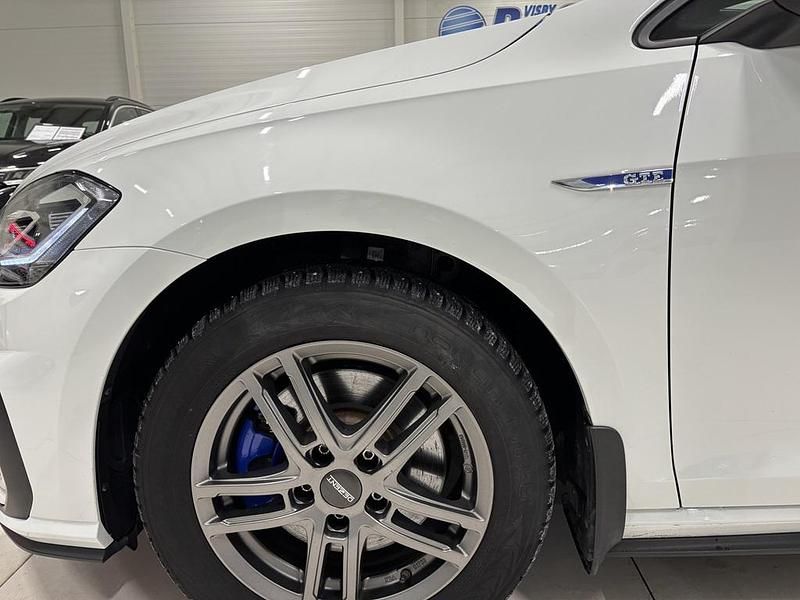 Begagnad VW Golf VII GTE 2020 Vit