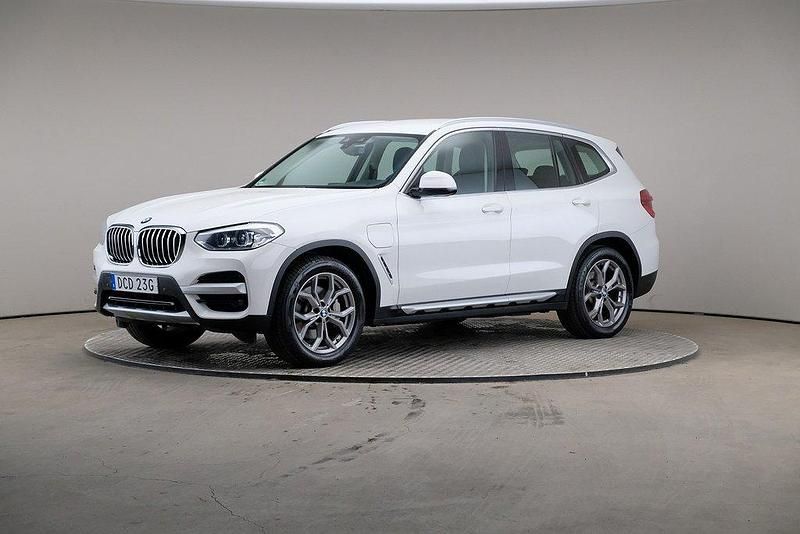 Vit Begagnad 2021 BMW X3 SUV | 349 000 kr (Superpris) - Bild 1/4