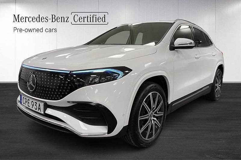 Vit Begagnad 2024 Mercedes EQA250+ AMG SUV | 479 000 kr (Marknadspris) - Bild 1/3