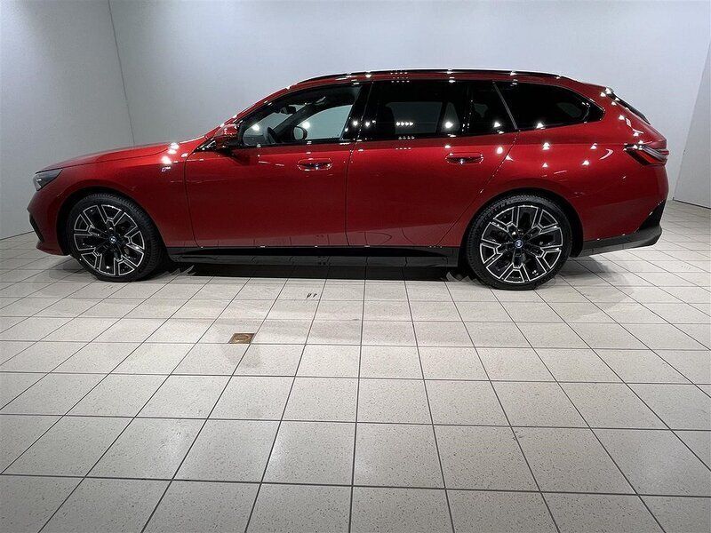 Begagnad BMW i5 M Sport 442 kW (601 HK) 2024 Svart Sedan