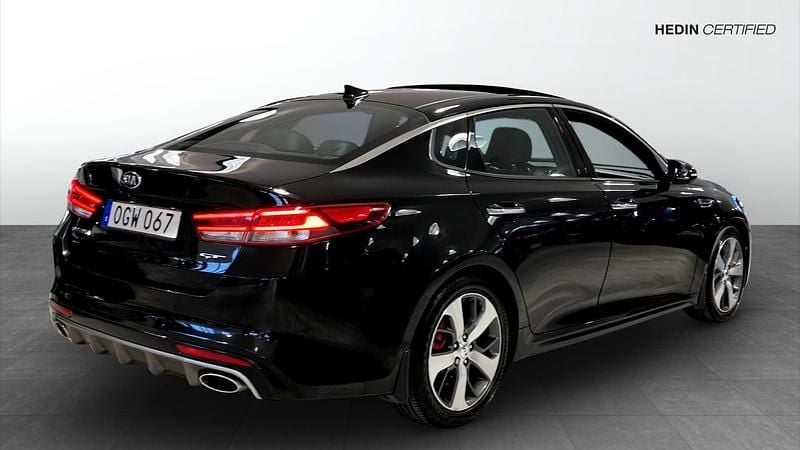 Begagnad Kia Optima Turbo 245 HK (180 kW) 2017 Svart Sedan