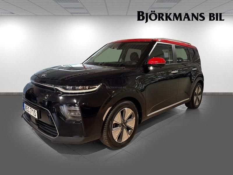Svart Begagnad 2018 Kia Soul EV Advance SUV | 179 000 kr (Marknadspris) - Bild 1/4