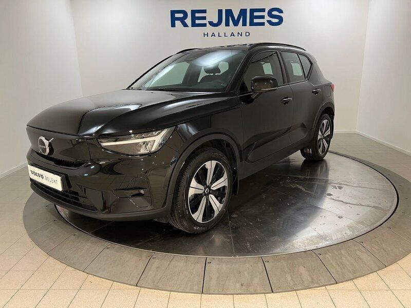 Svart Begagnad 2022 Volvo XC40 Ultimate SUV | 429 500 kr - Bild 1/4