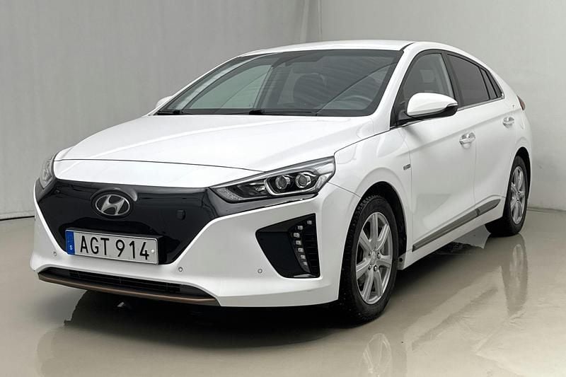 Vit Begagnad 2019 Hyundai Ioniq Premium Halvkombi | 150 000 kr (Superpris) - Bild 1/4