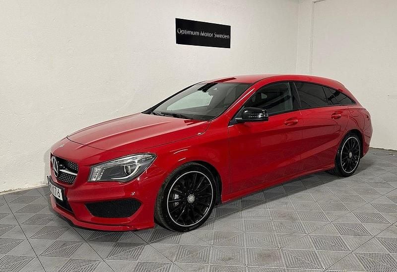 Röd Begagnad 2015 Mercedes CLA200 Shooting Brake AMG Kombi | 174 900 kr (Marknadspris) - Bild 1/4