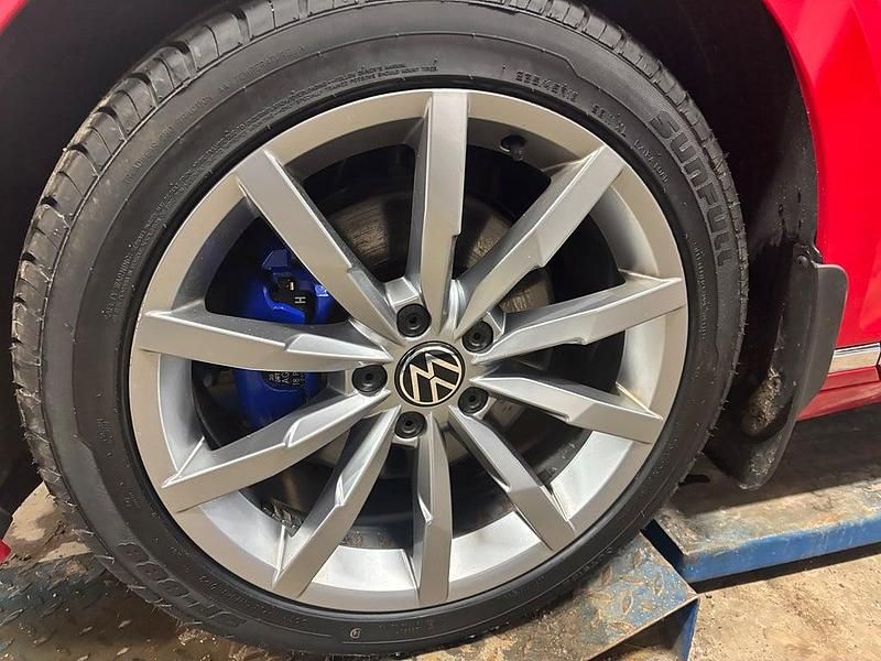 Begagnad VW Passat Active 218 HK (160 kW) 2020 Röd Kombi