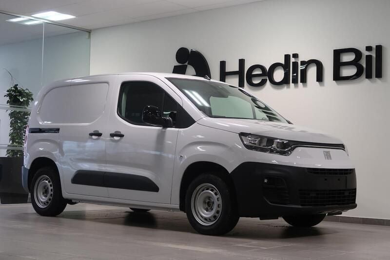 Vit Begagnad 2023 Fiat e-Doblò Minibuss | 315 400 kr - Bild 1/4