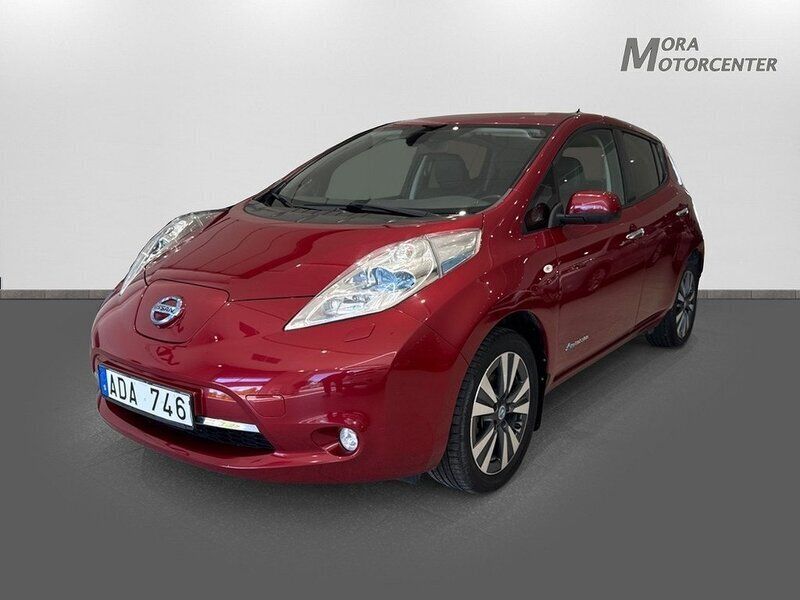 Röd Begagnad 2013 Nissan Leaf Tekna Halvkombi | 49 000 kr (Superpris) - Bild 1/4