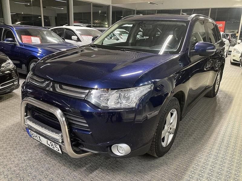 Blå Begagnad 2013 Mitsubishi Outlander SUV | 85 900 kr (Bra pris) - Bild 1/4