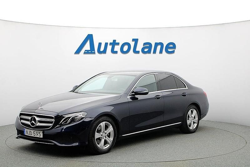 Begagnad Mercedes E220 Avantgarde 194 HK (142 kW) 2016 Cavansite blue metallic Sedan