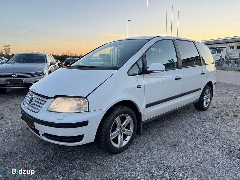 Begagnad VW Sharan 116 HK (85 kW) 2006 Vit Minibuss