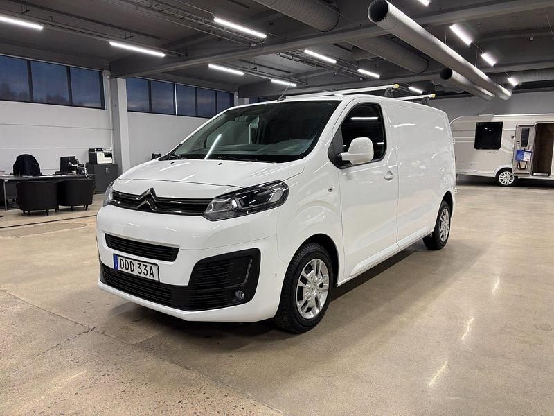 Vit Begagnad 2019 Citroën Jumpy Business Class Van | 209 900 kr (Bra pris) - Bild 1/4