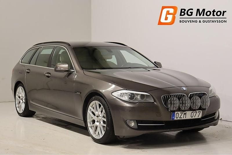 Brun Begagnad 2012 BMW 520 Kombi | 84 900 kr (Marknadspris) - Bild 1/4